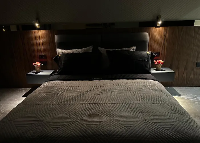 La Mirage Apartment 01