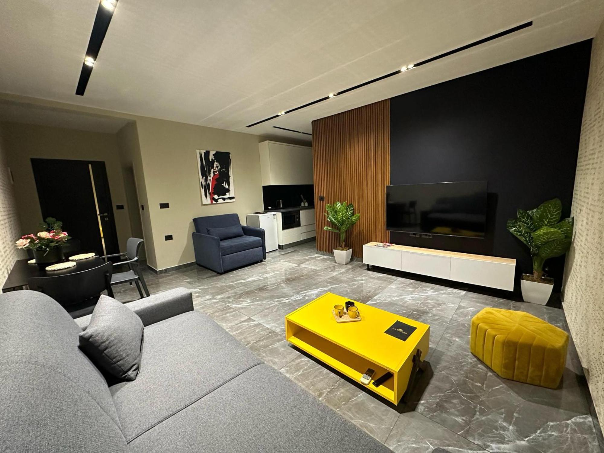 Apartamento La Mirage 01 Tirana